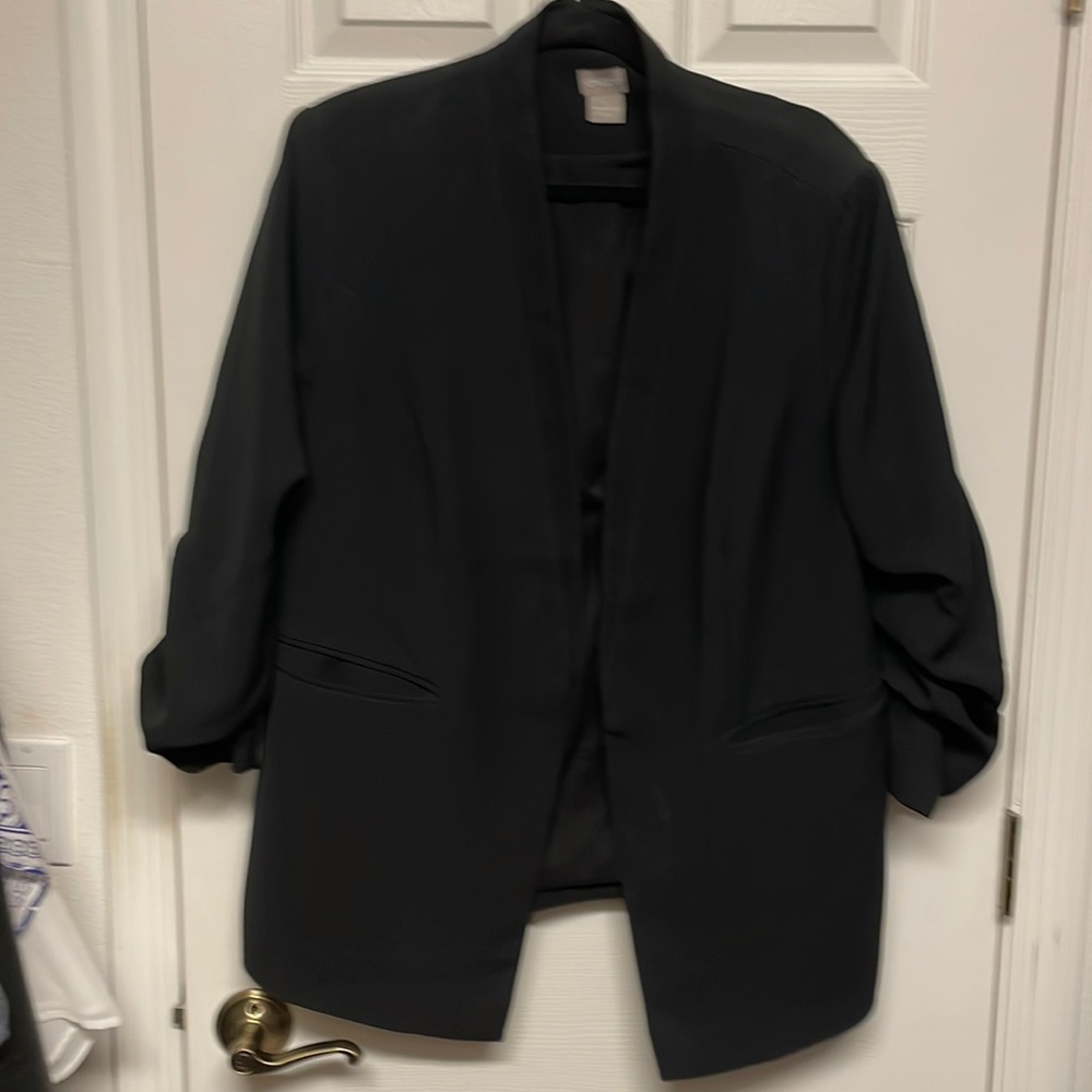 Gorgeous Chico black jacket with ruched sleeves.